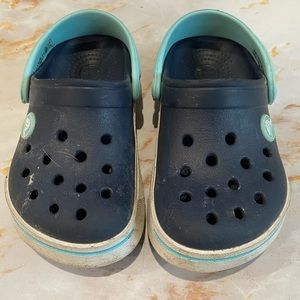 Toddler Boy Crocs Navy toddler boy size 8
